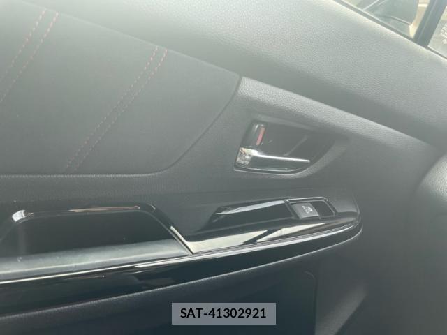 Subaru WRX STI 2018-01 8372413-12