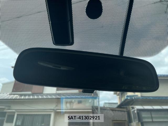 Subaru WRX STI 2018-01 8372413-13