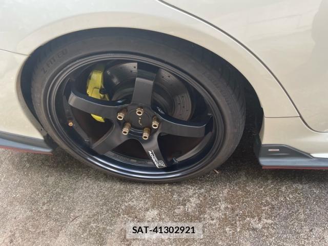 Subaru WRX STI 2018-01 8372413-4