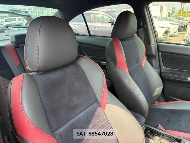 Subaru WRX STI 2017-01 8486309-11
