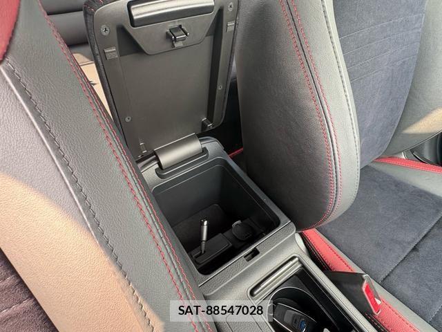 Subaru WRX STI 2017-01 8486309-23