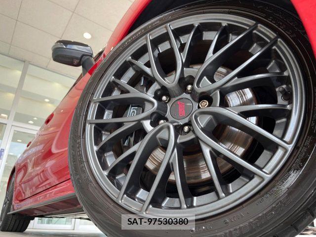 Subaru WRX STI 2015-07 8564182-13