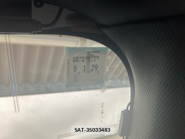 Subaru WRX STI 2017-10 8686973-9