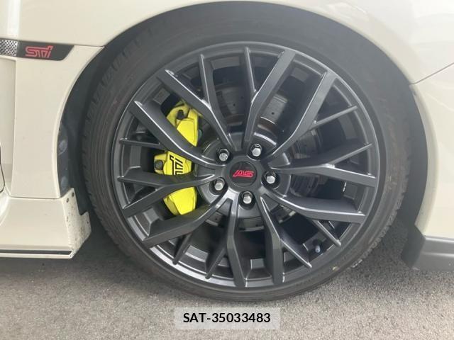 Subaru WRX STI 2017-10 8686973-3