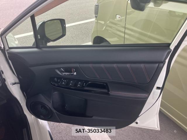 Subaru WRX STI 2017-10 8686973-5