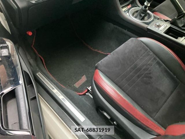 Subaru WRX STI 2019-02 8686976-11