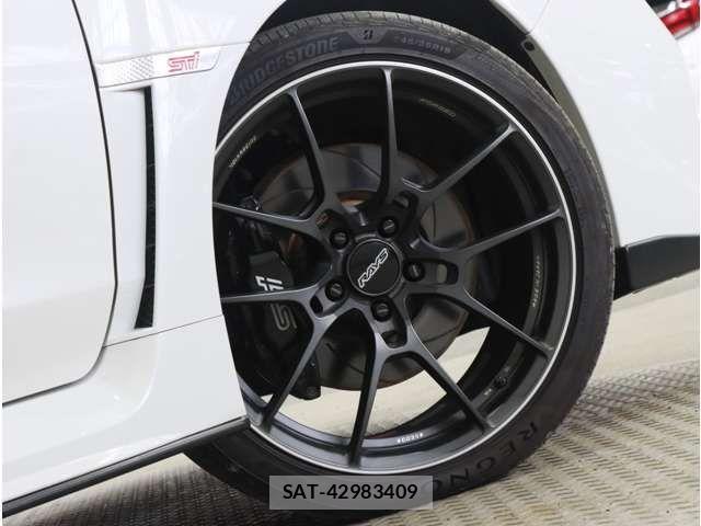 Subaru WRX STI 2017-04 8686974-19