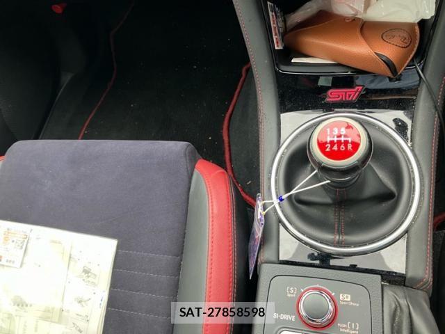 Subaru WRX STI 2019-10 8747001-24