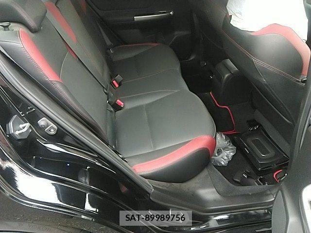Subaru WRX STI 2015-04 8747002-16