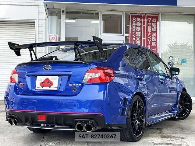 Subaru WRX STI 2018-05 8782713-2