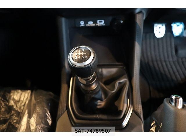 Subaru WRX STI 2026-07 8832627-18