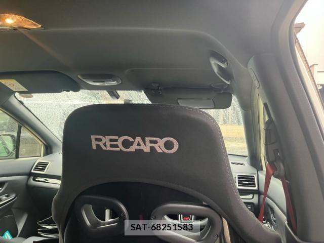 Subaru WRX STI 2018-09 8832628-10