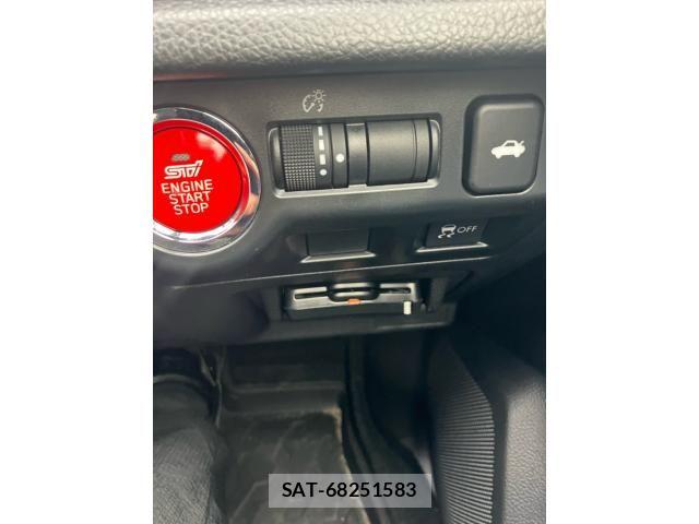 Subaru WRX STI 2018-09 8832628-15