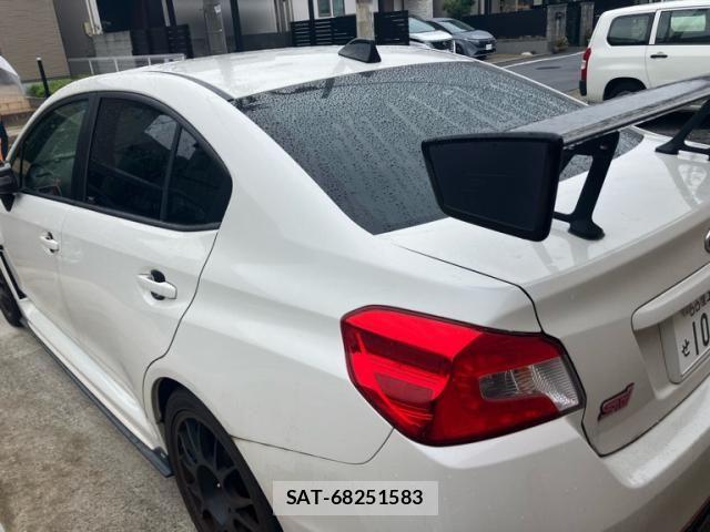 Subaru WRX STI 2018-09 8832628-1