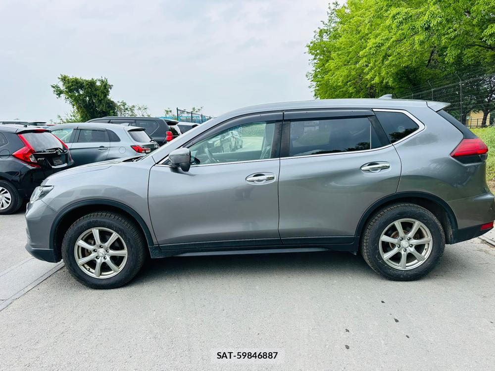 Nissan X-TRAIL 2020 6124008-1