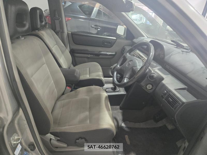 Nissan X-TRAIL 2001 1308742-3