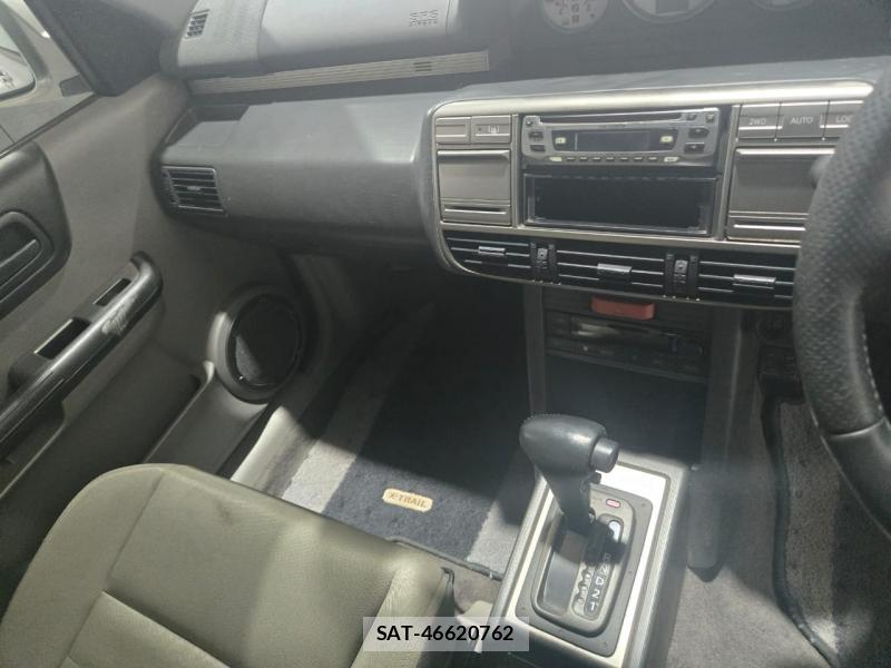 Nissan X-TRAIL 2001 1308742-6