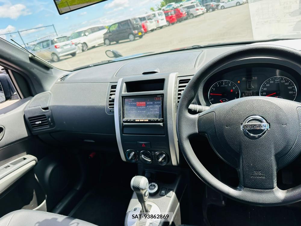 Nissan X-TRAIL 2013 6962835-13