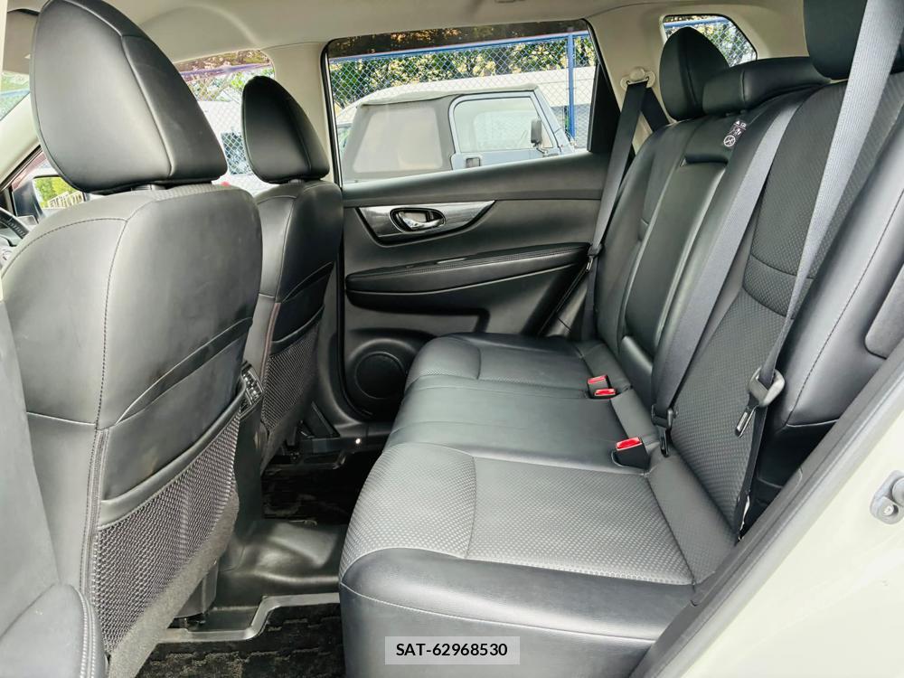 Nissan X-TRAIL 2015-08 7343636-9