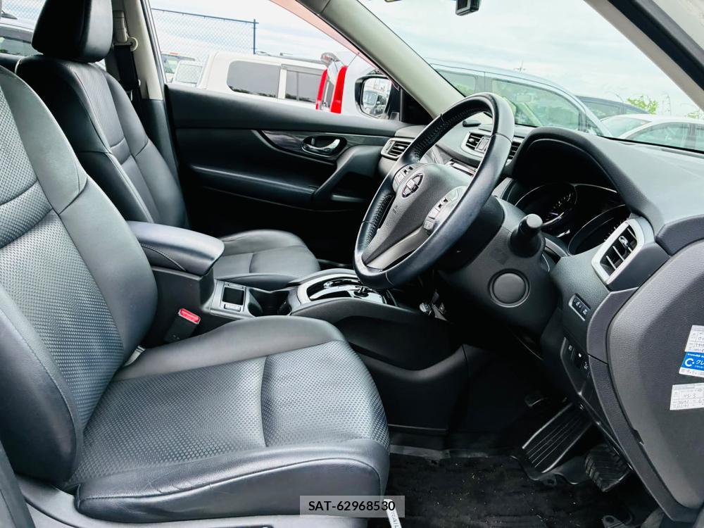 Nissan X-TRAIL 2015-08 7343636-11