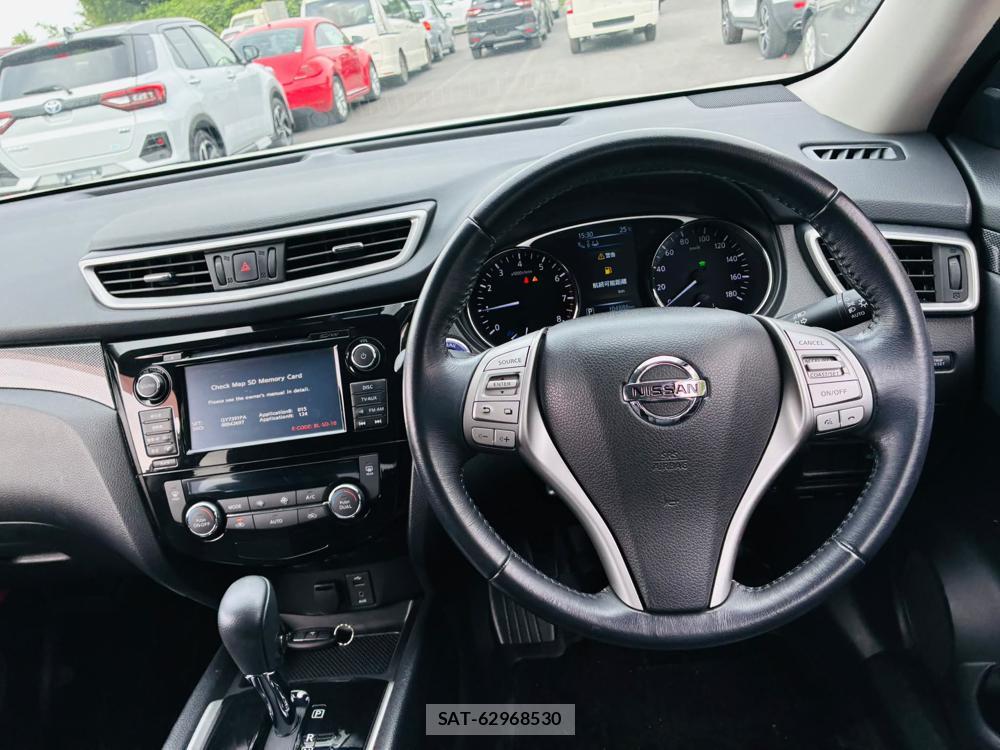 Nissan X-TRAIL 2015-08 7343636-13