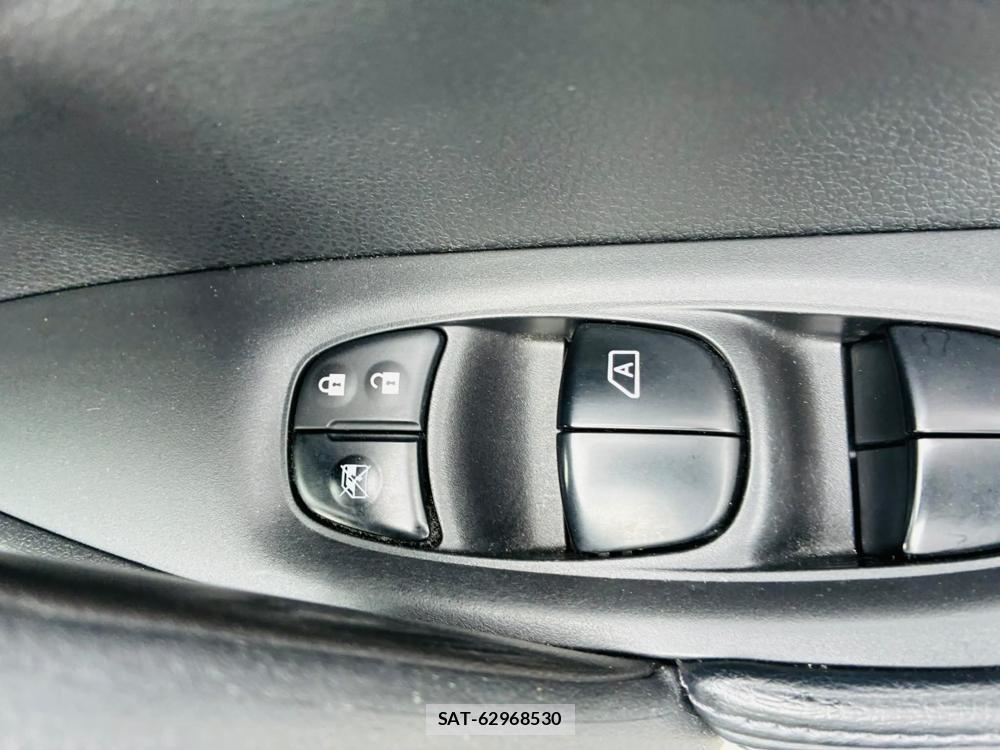 Nissan X-TRAIL 2015-08 7343636-21