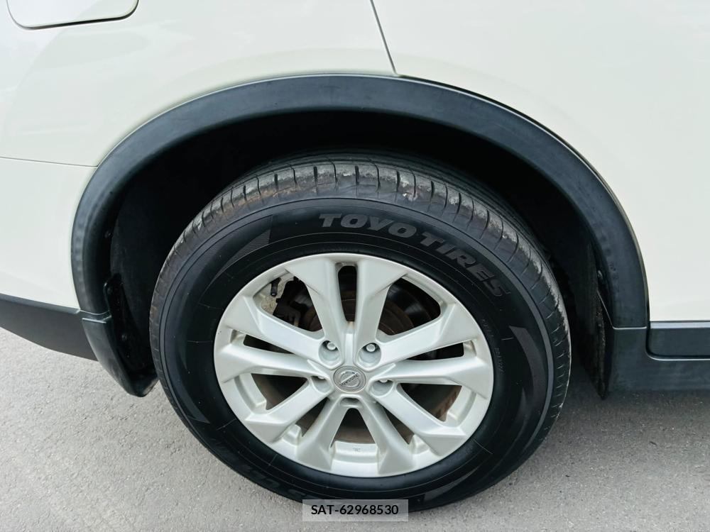 Nissan X-TRAIL 2015-08 7343636-27
