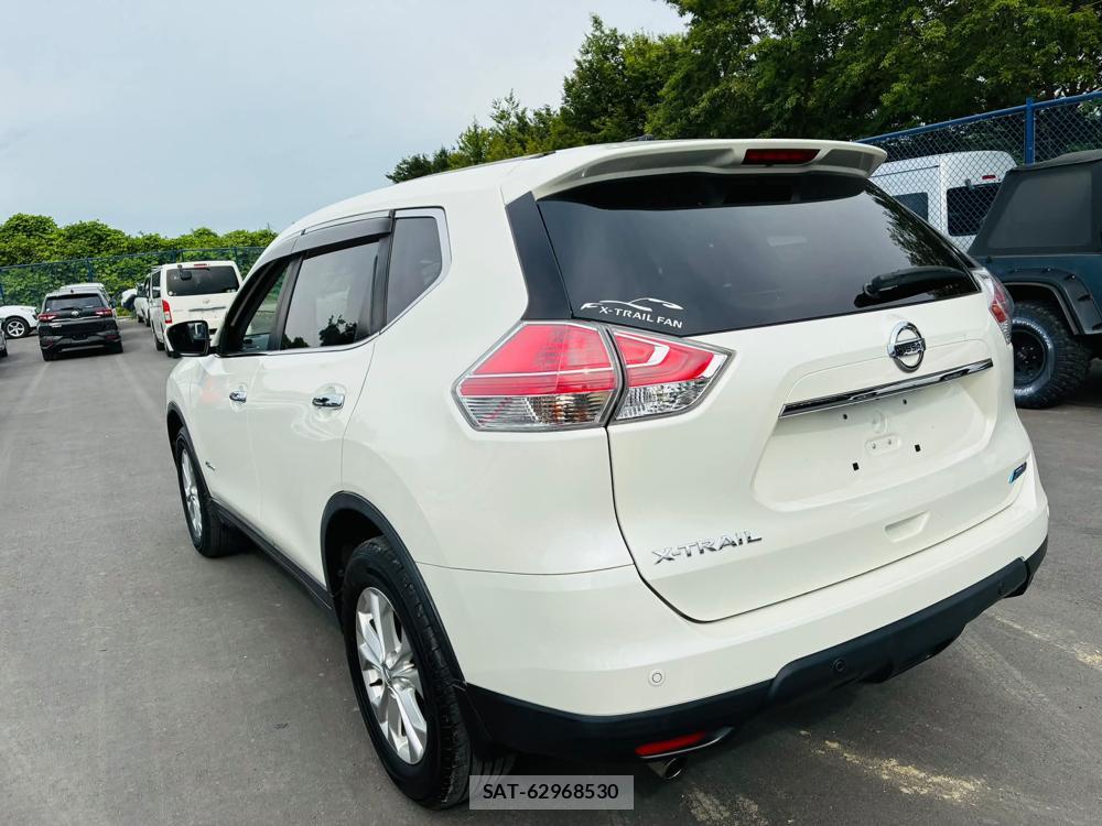 Nissan X-TRAIL 2015-08 7343636-2