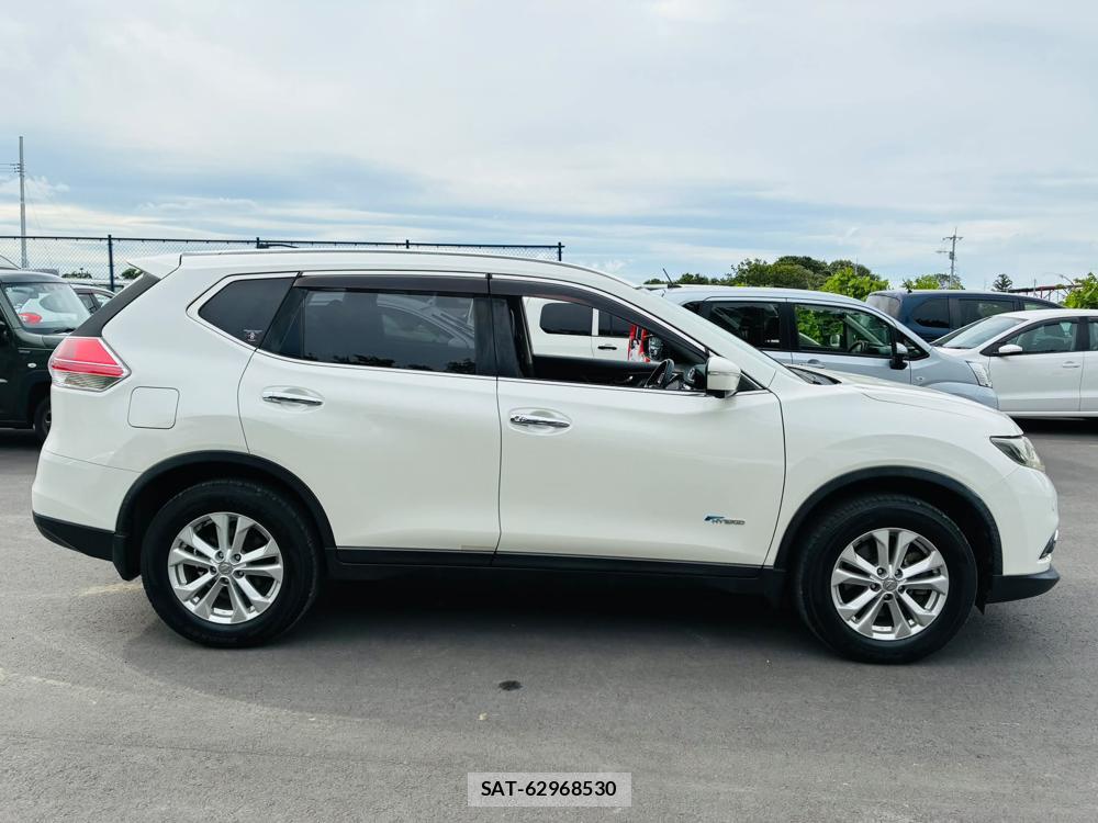 Nissan X-TRAIL 2015-08 7343636-5