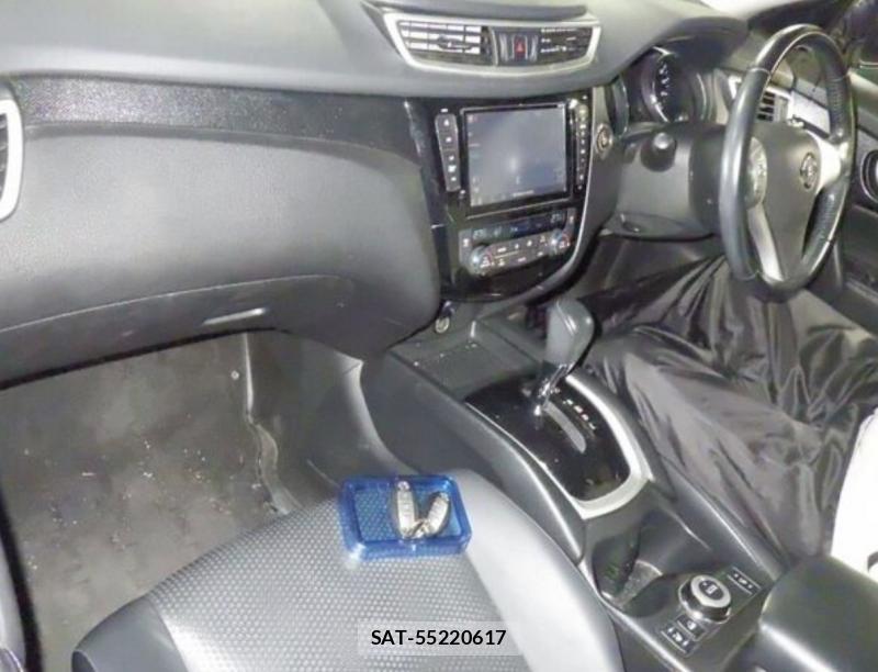 Nissan X-TRAIL 2015-06 7404711-4