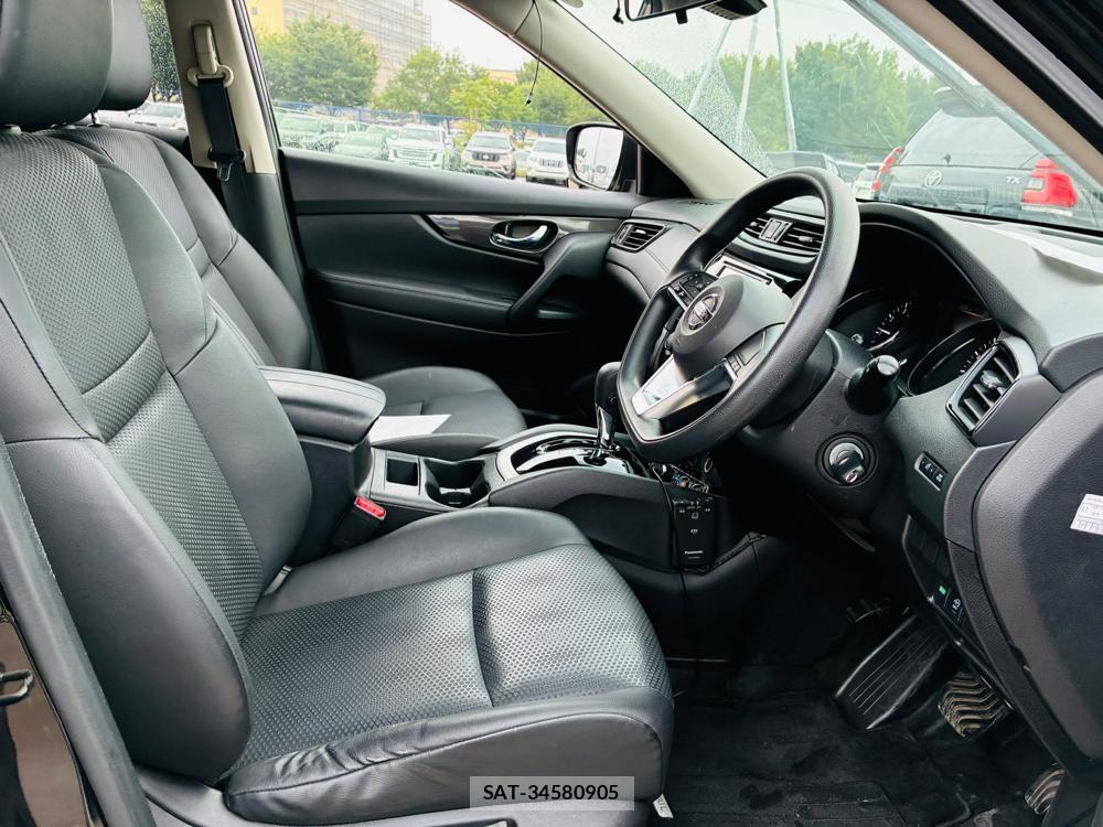 Nissan X-TRAIL 2019-09 7839248-11