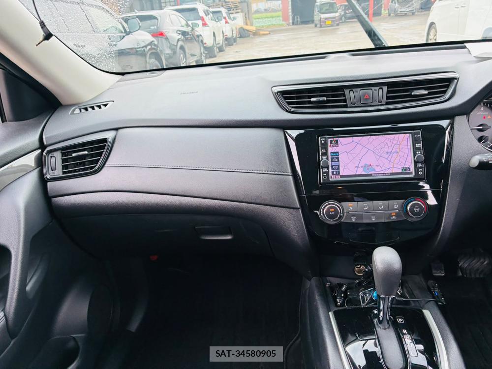Nissan X-TRAIL 2019-09 7839248-17