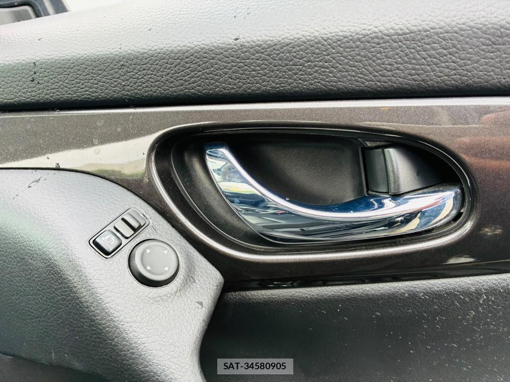 Nissan X-TRAIL 2019-09 7839248-21