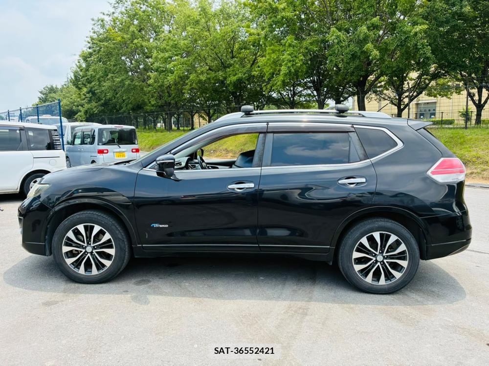 Nissan X-TRAIL 2015-09 8029559-1