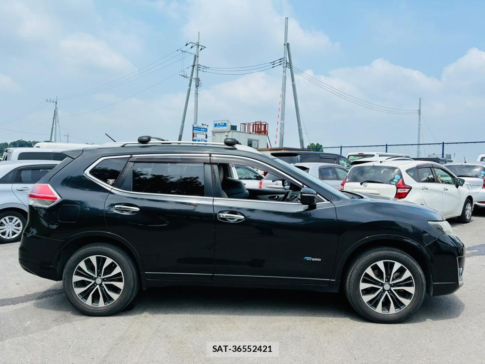 Nissan X-TRAIL 2015-09 8029559-5