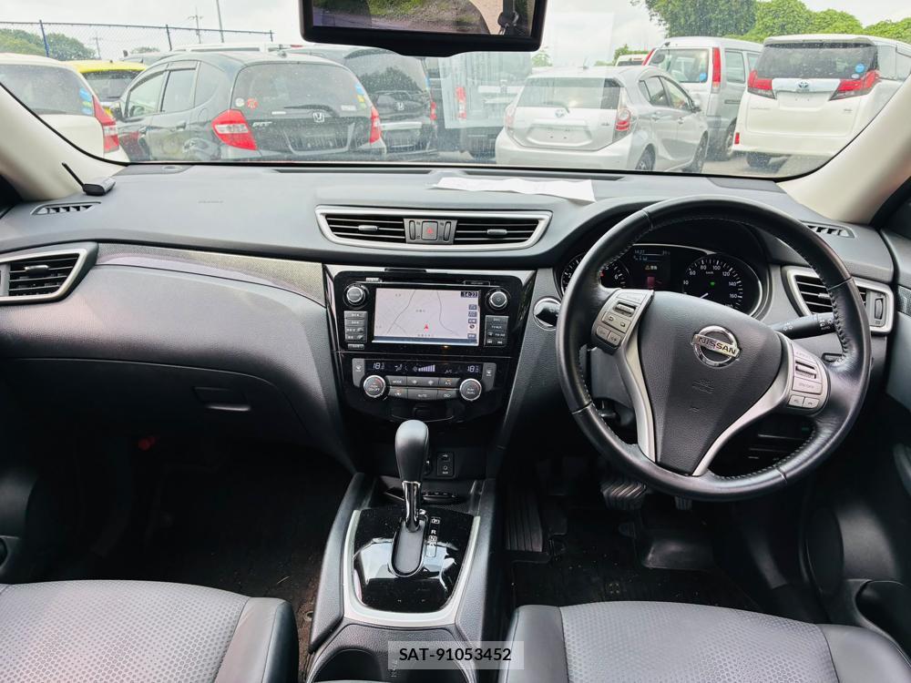 Nissan X-TRAIL 2015-06 7974302-12