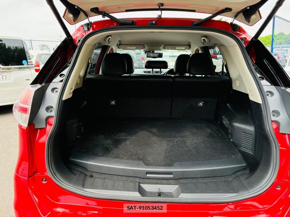Nissan X-TRAIL 2015-06 7974302-24