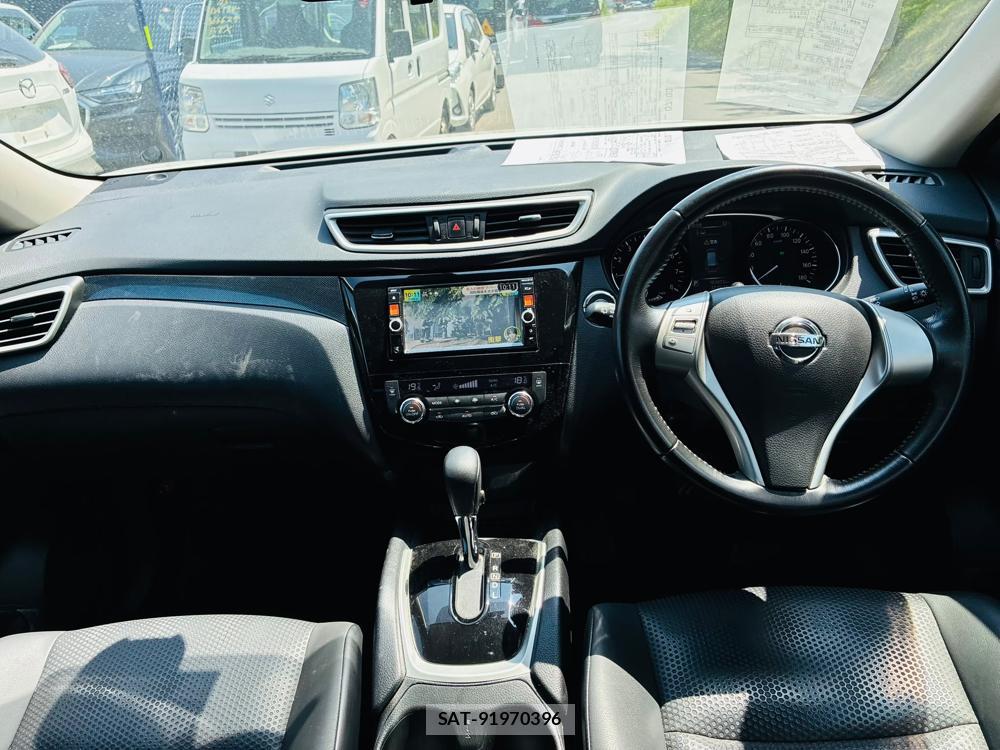 Nissan X-TRAIL 2015-05 7640402-12