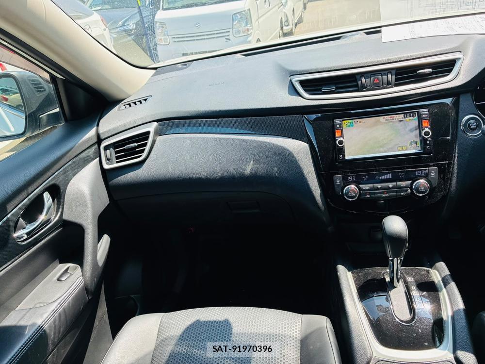 Nissan X-TRAIL 2015-05 7640402-16