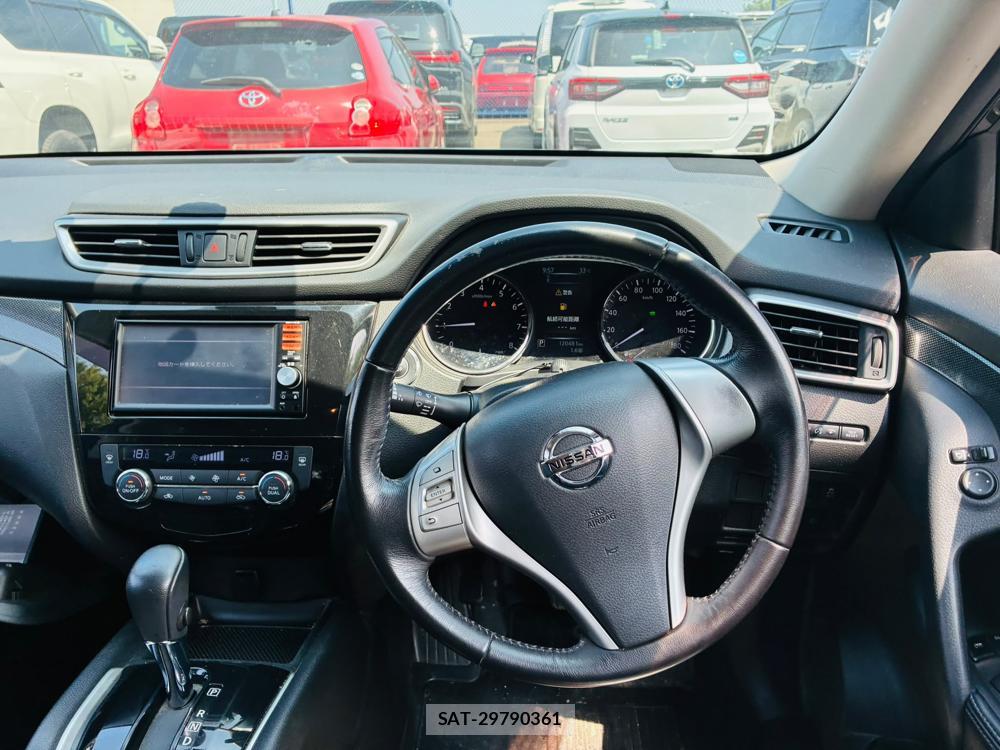 Nissan X-TRAIL 2015-06 7919343-13