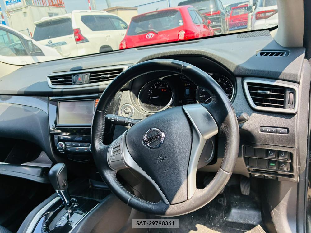 Nissan X-TRAIL 2015-06 7919343-14