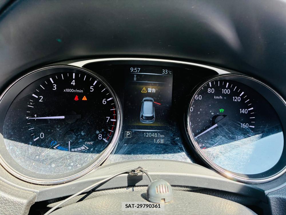 Nissan X-TRAIL 2015-06 7919343-15