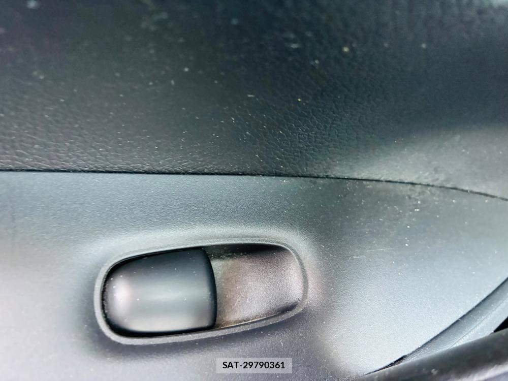 Nissan X-TRAIL 2015-06 7919343-22