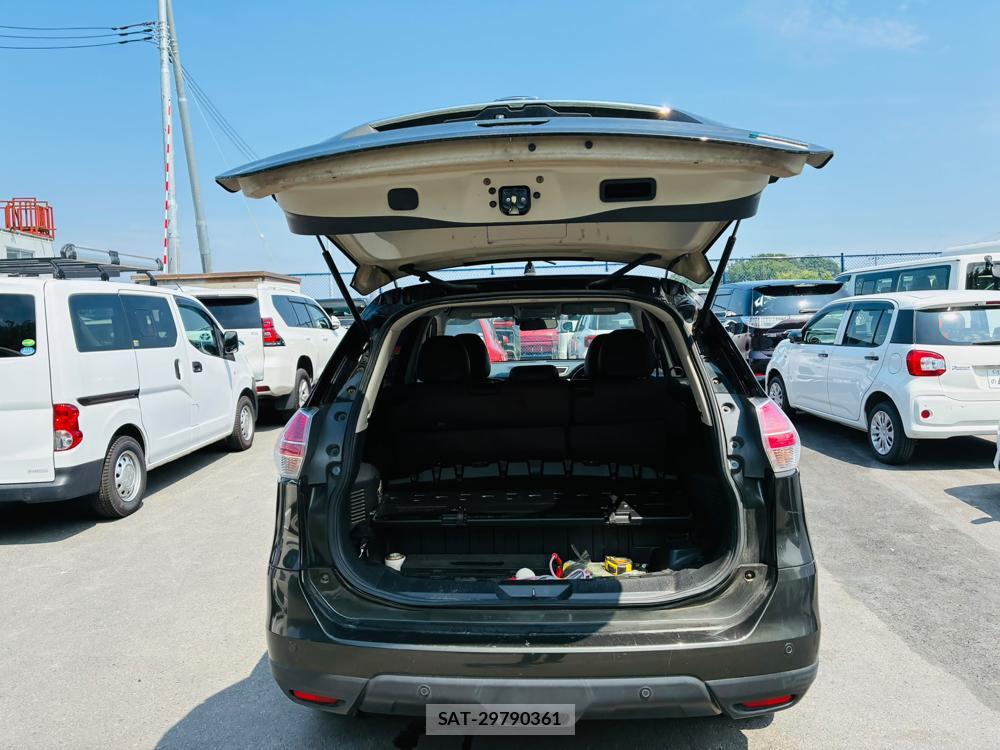 Nissan X-TRAIL 2015-06 7919343-24