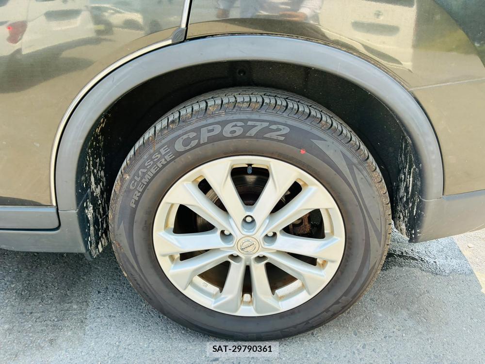 Nissan X-TRAIL 2015-06 7919343-28