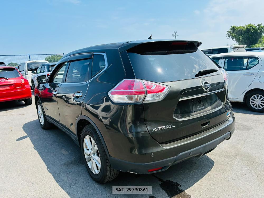 Nissan X-TRAIL 2015-06 7919343-2