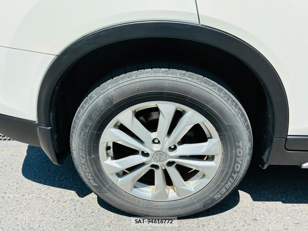 Nissan X-TRAIL 2015-07 8111258-26