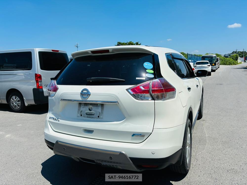 Nissan X-TRAIL 2015-07 8111258-4