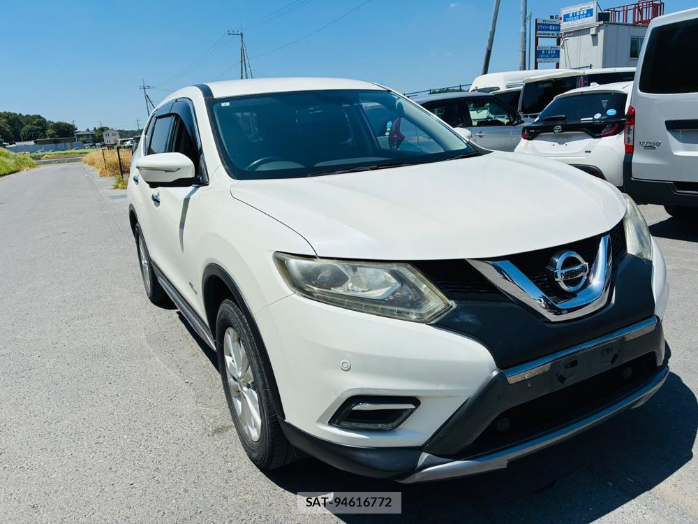 Nissan X-TRAIL 2015-07 8111258-6