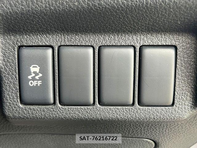Nissan X-TRAIL 2013-11 8318263-16